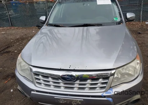 2013 Subaru Forester 2.5X Limited из США, поврежденный, VIN JF2SHAFCXDH417241